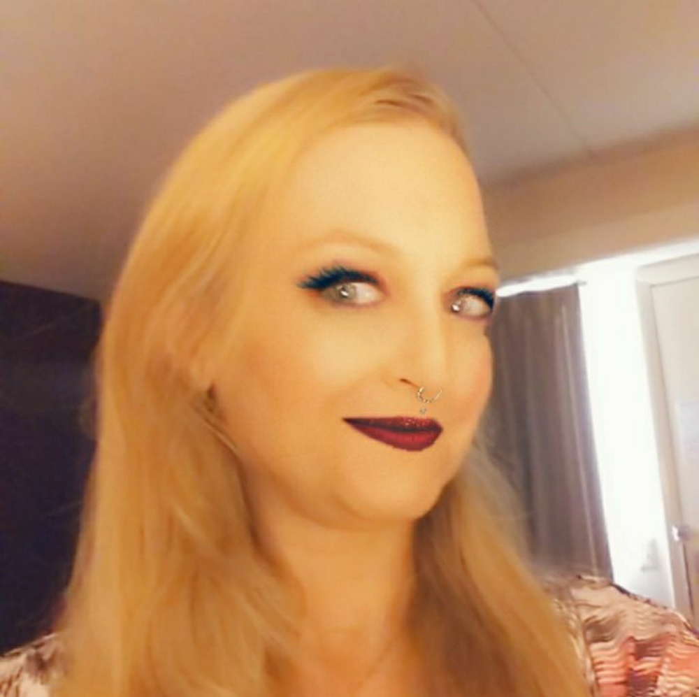 Meet your Posher, Kat